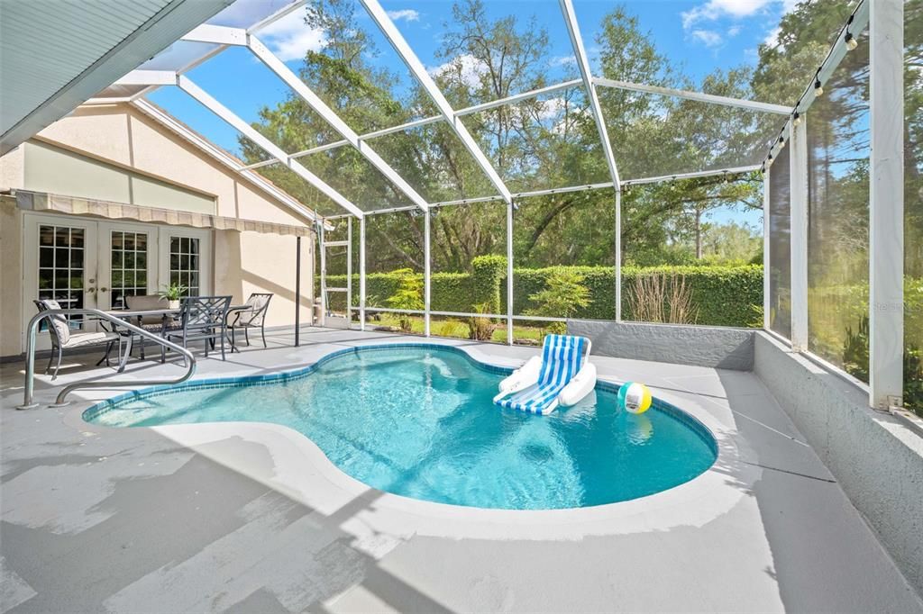For Sale: $399,999 (3 beds, 2 baths, 2376 Square Feet)