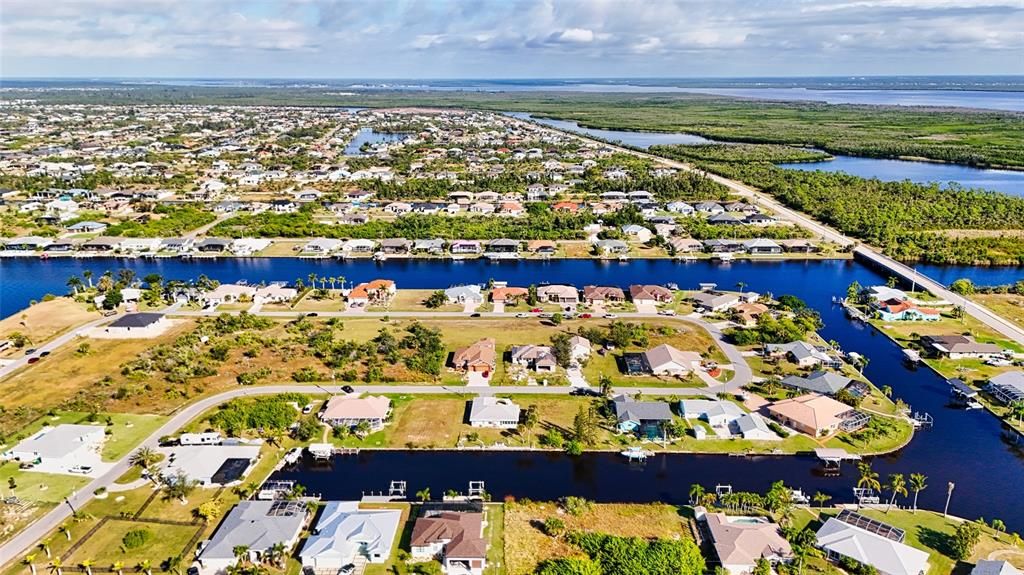 На продажу: $639,000 (3 спален, 2 ванн, 1839 Квадратных фут)