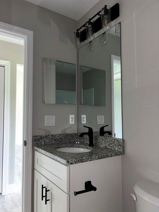 En Venta: $239,900 (3 camas, 2 baños, 1405 Pies cuadrados)