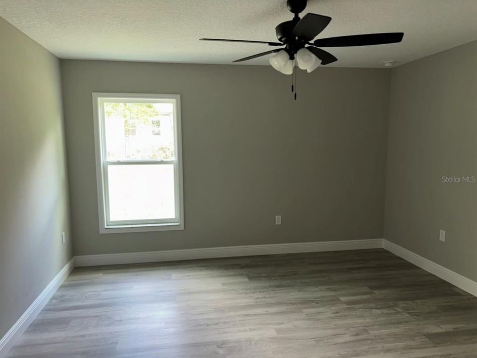En Venta: $239,900 (3 camas, 2 baños, 1405 Pies cuadrados)
