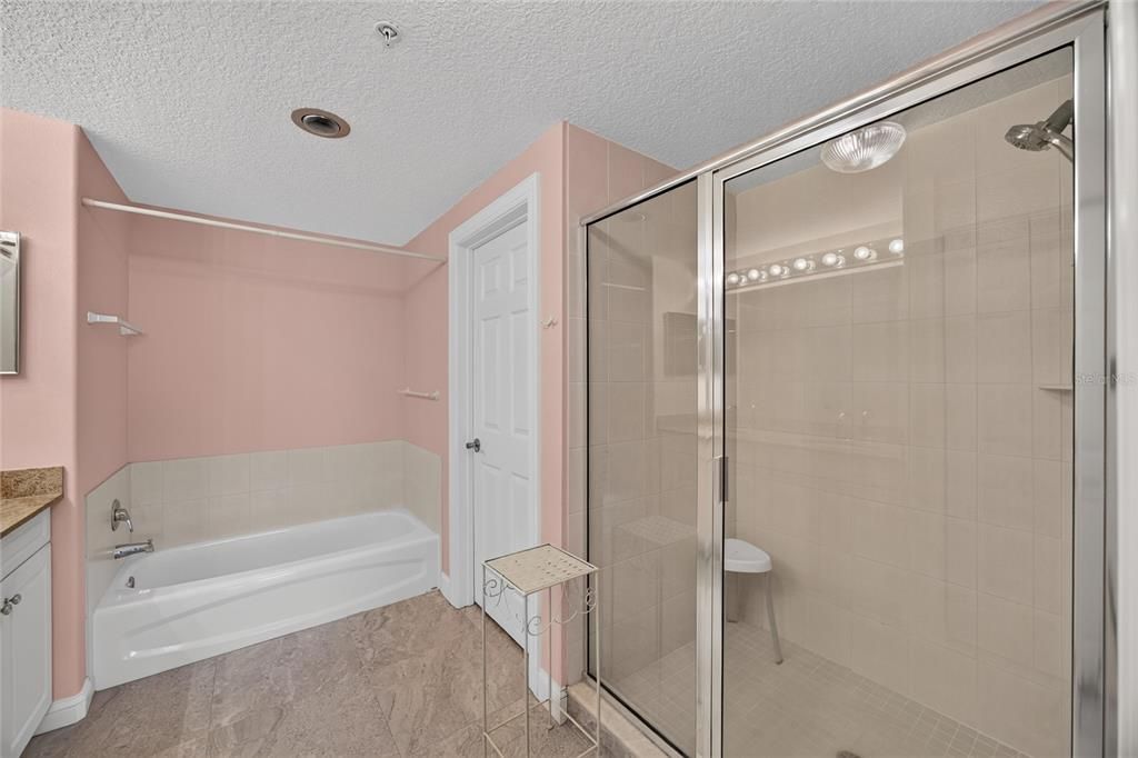For Sale: $545,000 (3 beds, 2 baths, 1640 Square Feet)