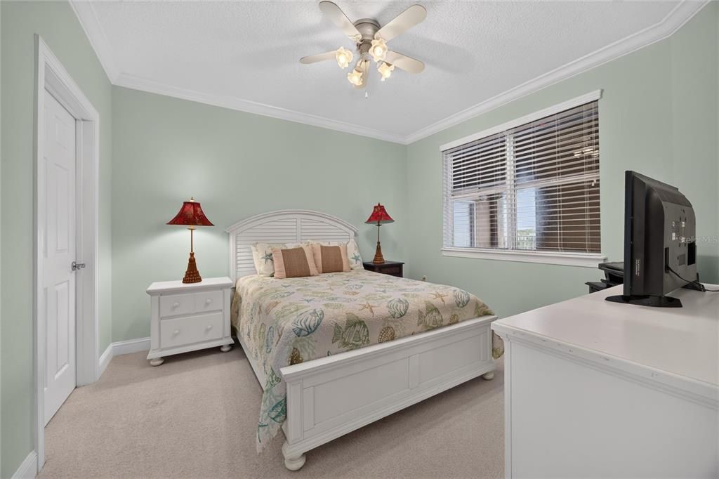 For Sale: $545,000 (3 beds, 2 baths, 1640 Square Feet)