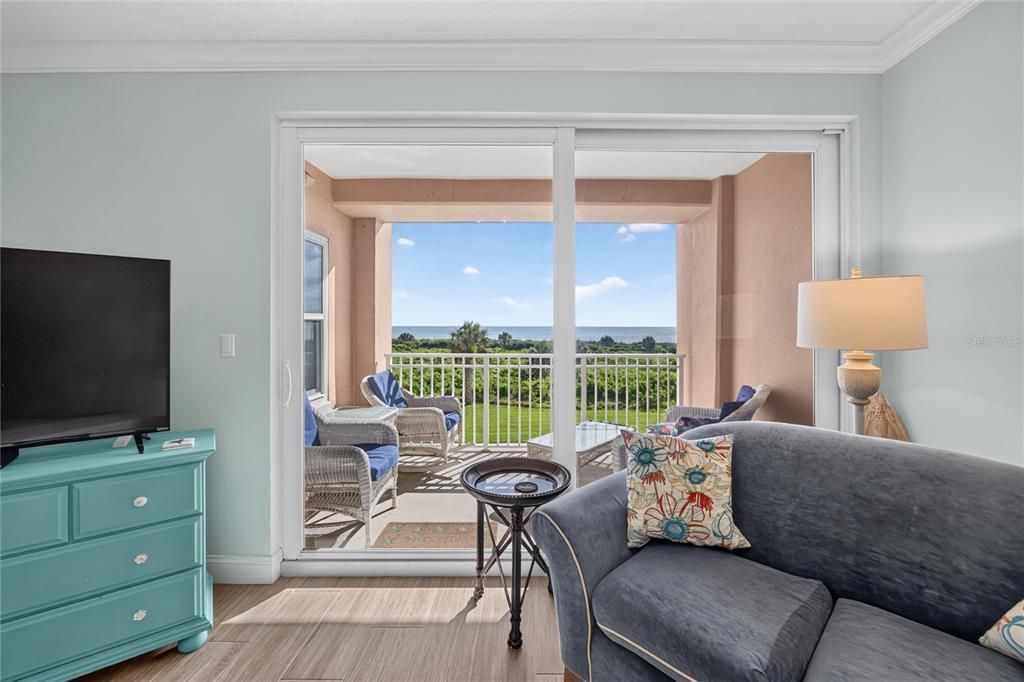 For Sale: $545,000 (3 beds, 2 baths, 1640 Square Feet)