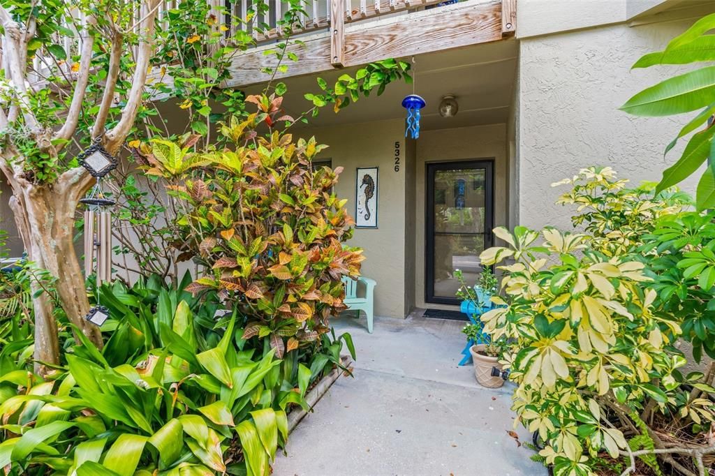 For Sale: $289,900 (2 beds, 2 baths, 1214 Square Feet)