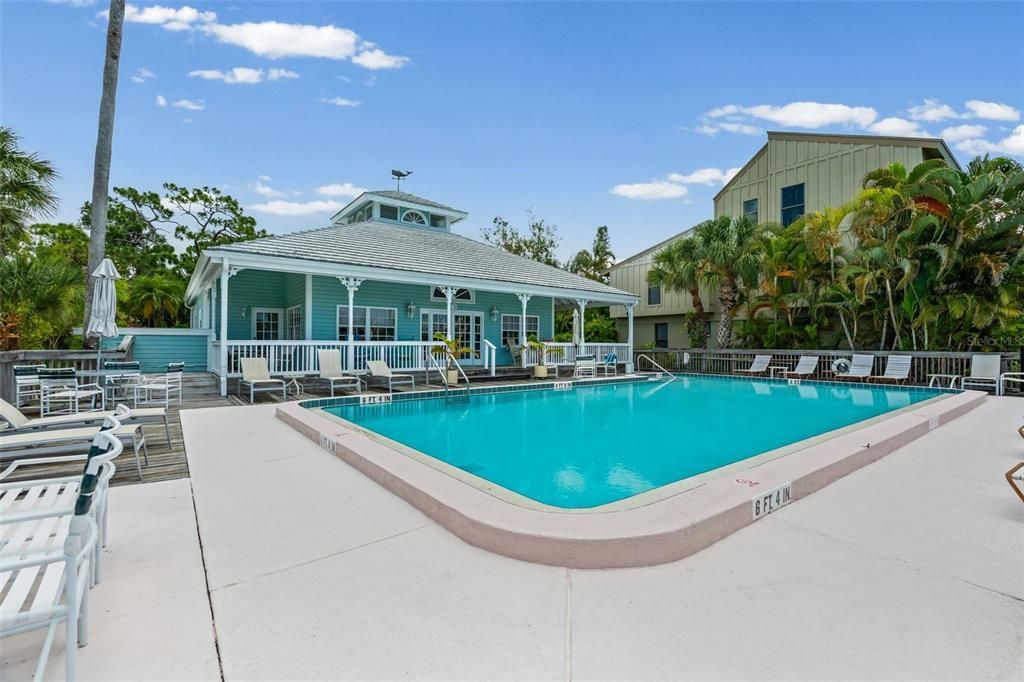 For Sale: $289,900 (2 beds, 2 baths, 1214 Square Feet)