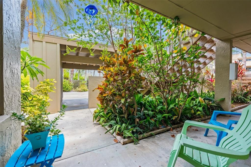For Sale: $289,900 (2 beds, 2 baths, 1214 Square Feet)
