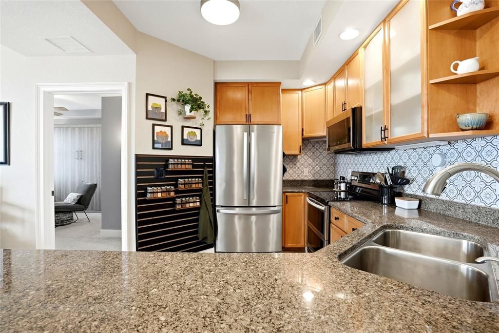На продажу: $750,000 (2 спален, 2 ванн, 1640 Квадратных фут)