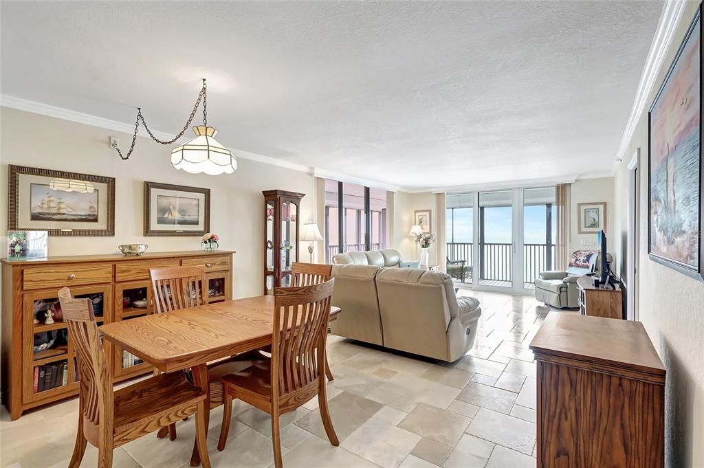 For Sale: $750,000 (2 beds, 2 baths, 1167 Square Feet)