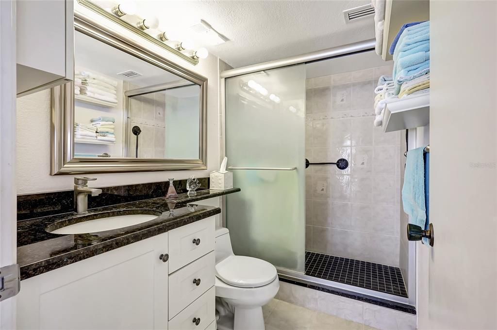 For Sale: $750,000 (2 beds, 2 baths, 1167 Square Feet)