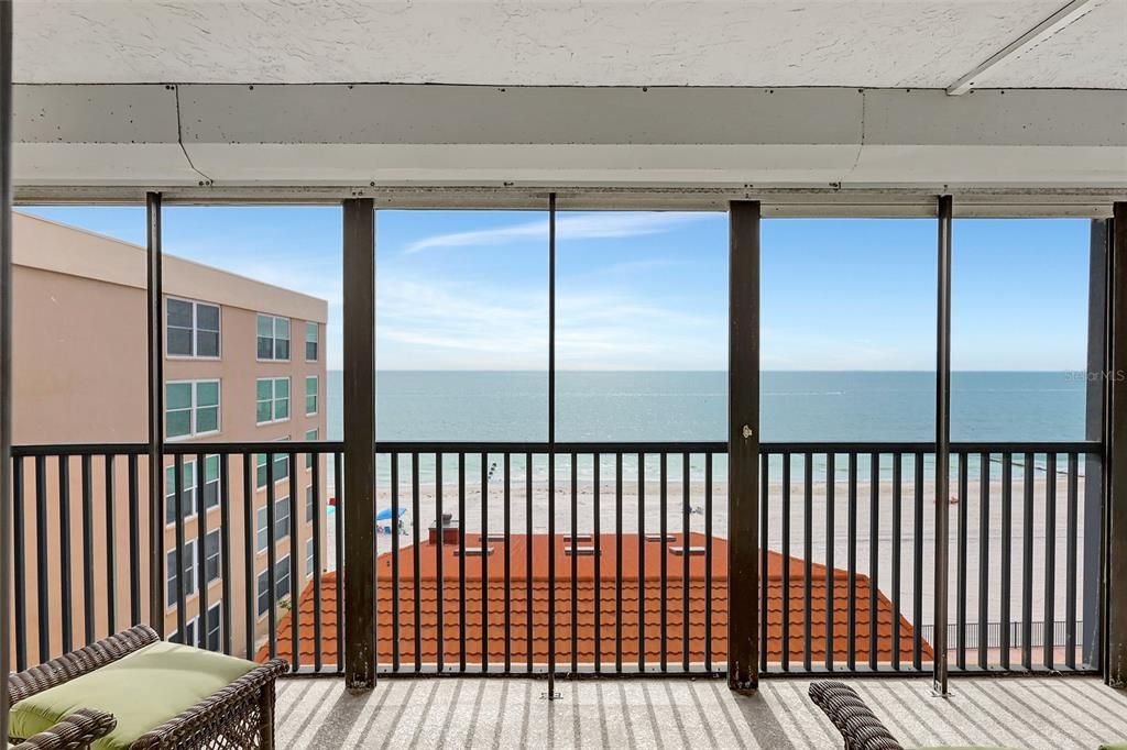 For Sale: $750,000 (2 beds, 2 baths, 1167 Square Feet)
