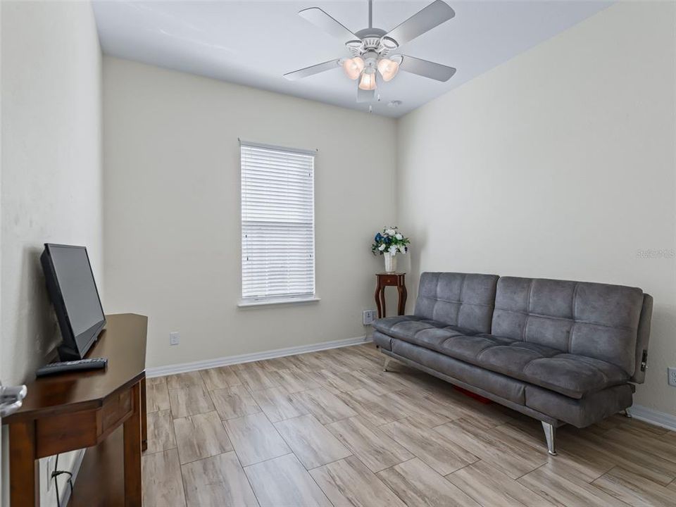 For Sale: $445,000 (3 beds, 2 baths, 1735 Square Feet)