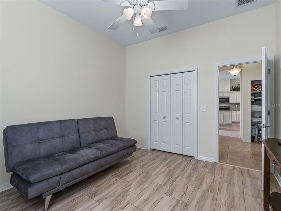 For Sale: $445,000 (3 beds, 2 baths, 1735 Square Feet)