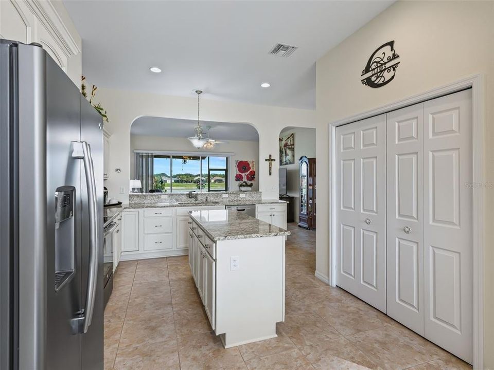 For Sale: $445,000 (3 beds, 2 baths, 1735 Square Feet)