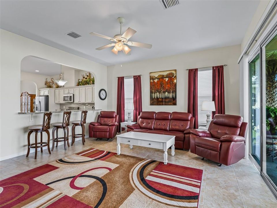 For Sale: $445,000 (3 beds, 2 baths, 1735 Square Feet)