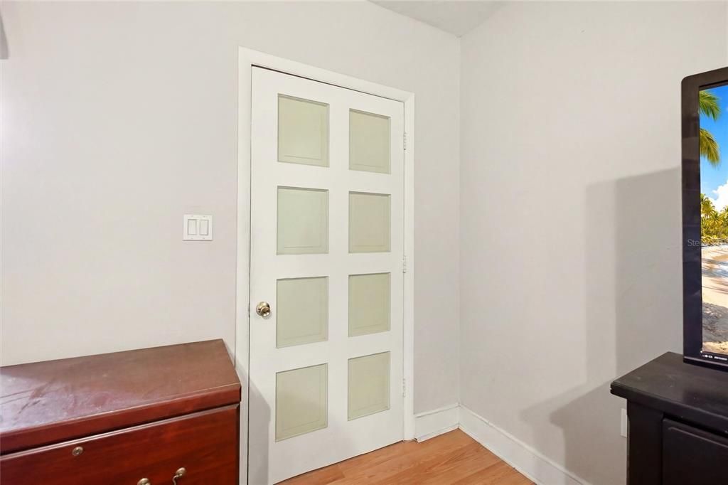 For Sale: $254,900 (2 beds, 2 baths, 1130 Square Feet)