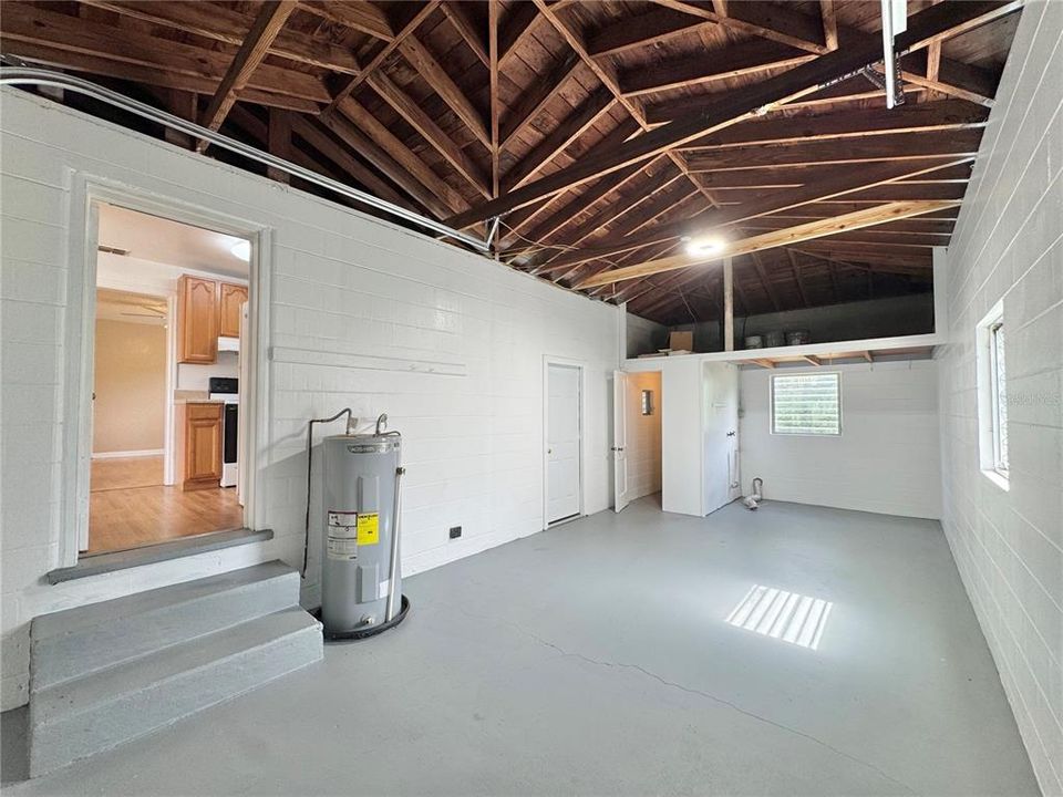 For Sale: $189,000 (3 beds, 1 baths, 1080 Square Feet)