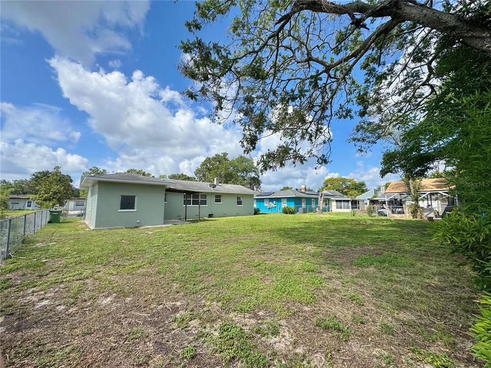 For Sale: $189,000 (3 beds, 1 baths, 1080 Square Feet)