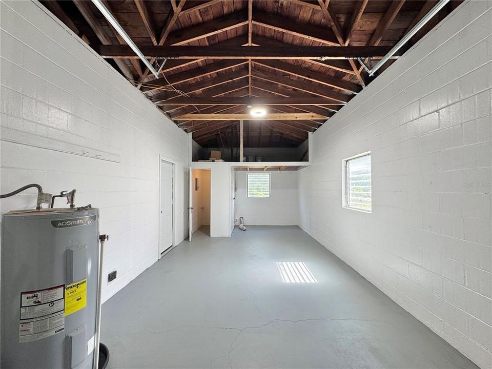 For Sale: $189,000 (3 beds, 1 baths, 1080 Square Feet)
