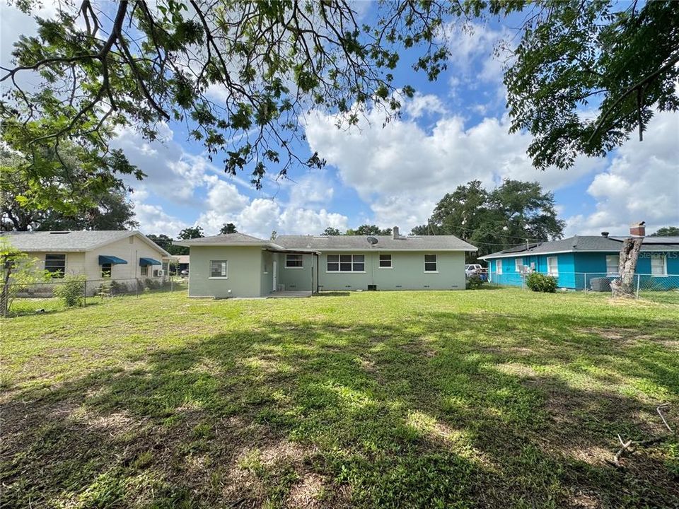 For Sale: $189,000 (3 beds, 1 baths, 1080 Square Feet)