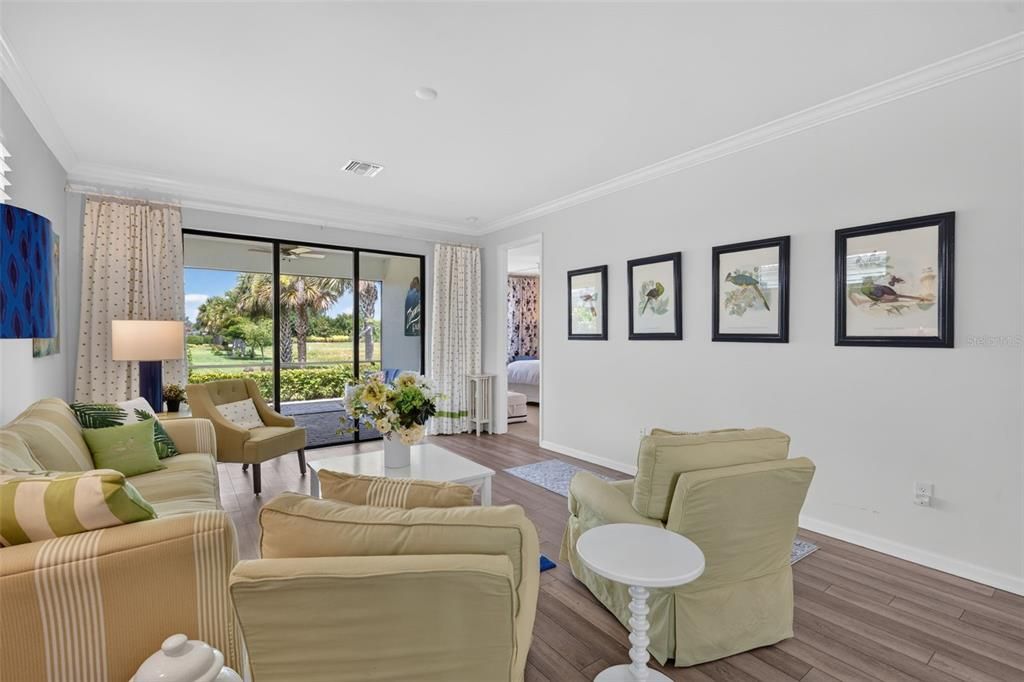 For Sale: $489,000 (2 beds, 2 baths, 1548 Square Feet)