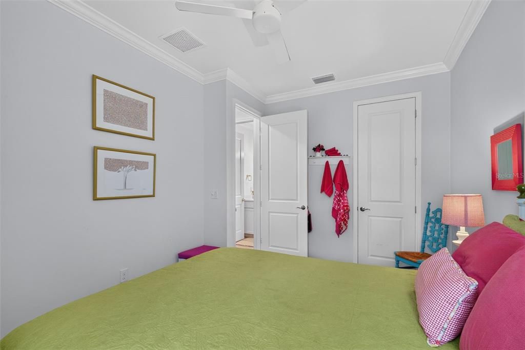For Sale: $489,000 (2 beds, 2 baths, 1548 Square Feet)