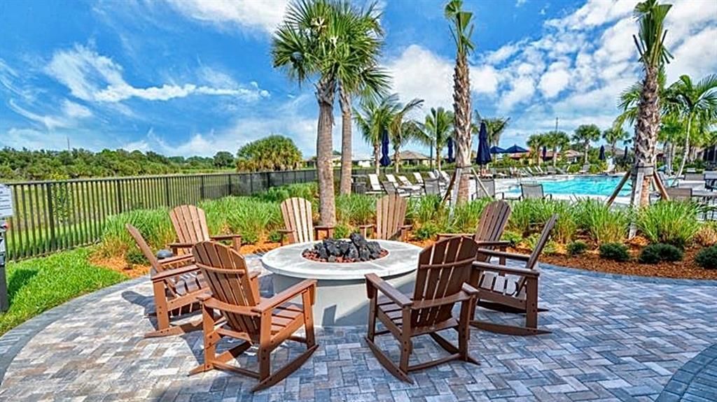 For Sale: $489,000 (2 beds, 2 baths, 1548 Square Feet)