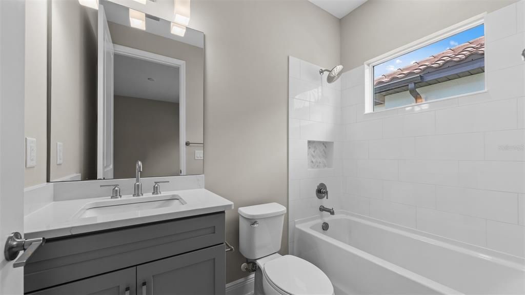 For Sale: $507,000 (3 beds, 3 baths, 2332 Square Feet)