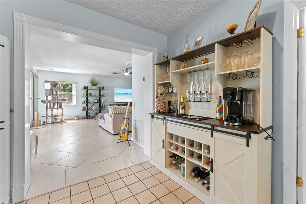 For Sale: $569,000 (4 beds, 2 baths, 1786 Square Feet)
