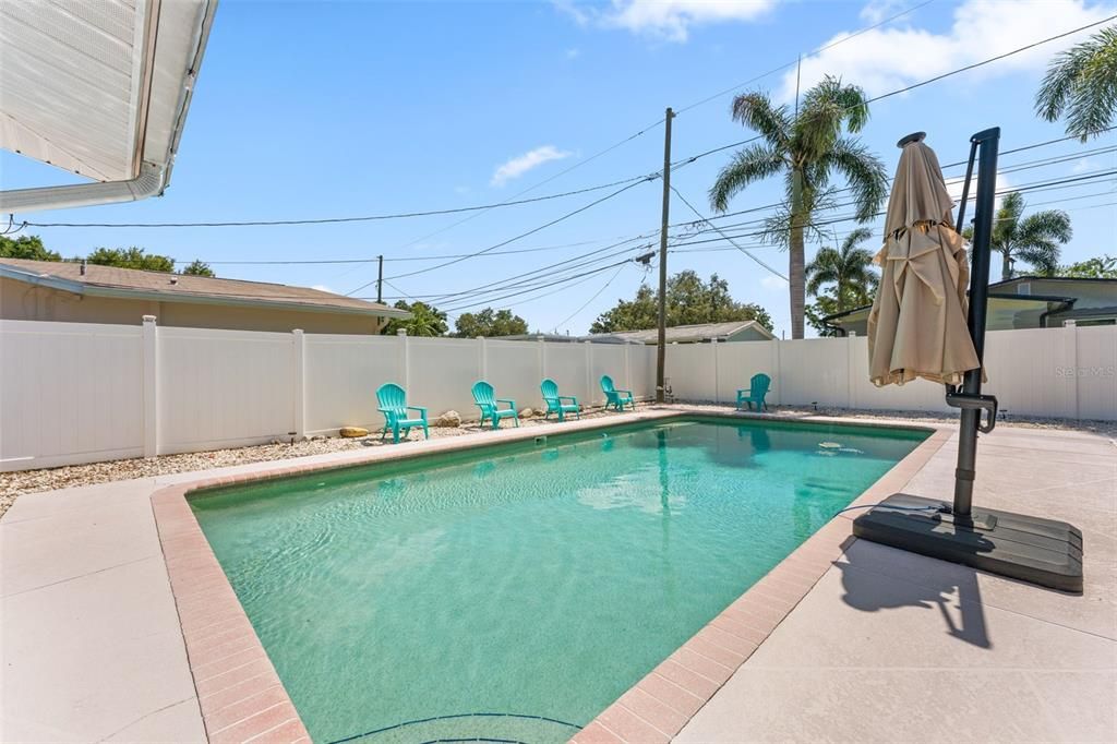 For Sale: $569,000 (4 beds, 2 baths, 1786 Square Feet)