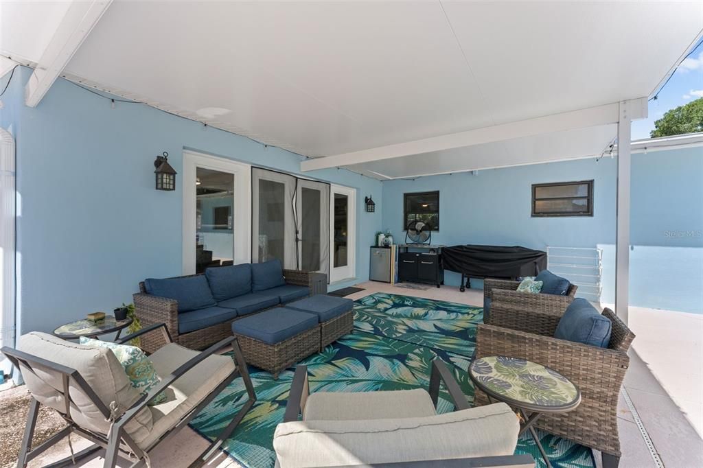 For Sale: $569,000 (4 beds, 2 baths, 1786 Square Feet)