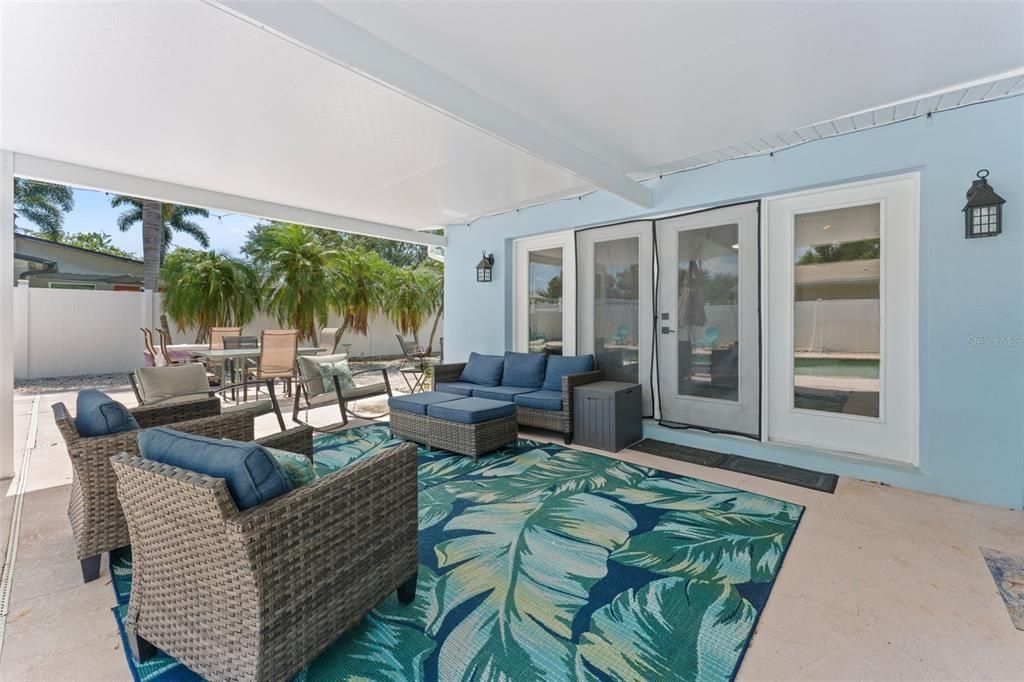 For Sale: $569,000 (4 beds, 2 baths, 1786 Square Feet)