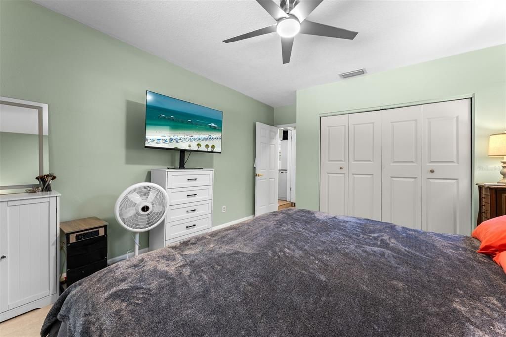 For Sale: $569,000 (4 beds, 2 baths, 1786 Square Feet)