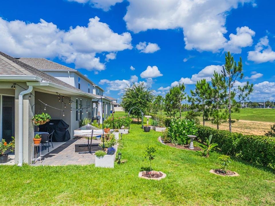 На продажу: $560,000 (4 спален, 2 ванн, 2236 Квадратных фут)