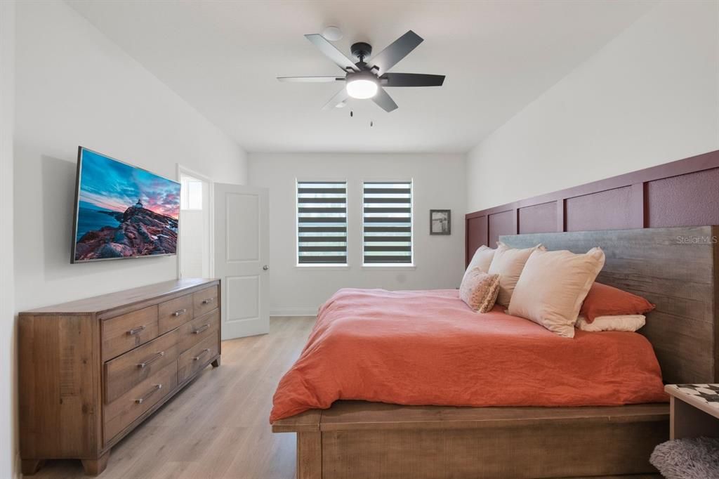 На продажу: $560,000 (4 спален, 2 ванн, 2236 Квадратных фут)