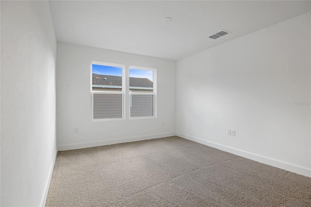 En Venta: $574,999 (5 camas, 3 baños, 3030 Pies cuadrados)