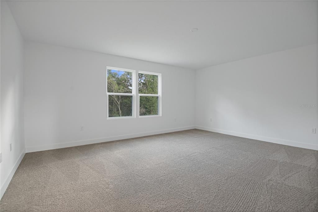 En Venta: $574,999 (5 camas, 3 baños, 3030 Pies cuadrados)