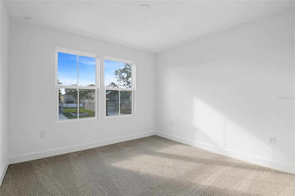En Venta: $574,999 (5 camas, 3 baños, 3030 Pies cuadrados)