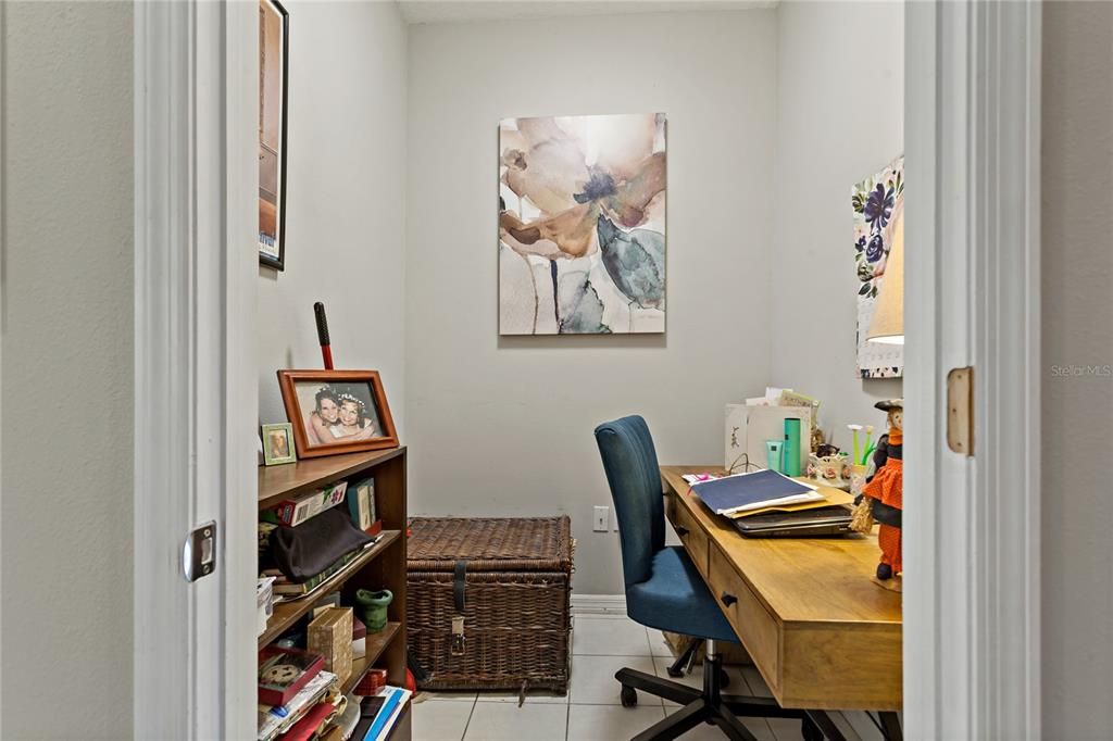 For Sale: $323,000 (2 beds, 2 baths, 1367 Square Feet)