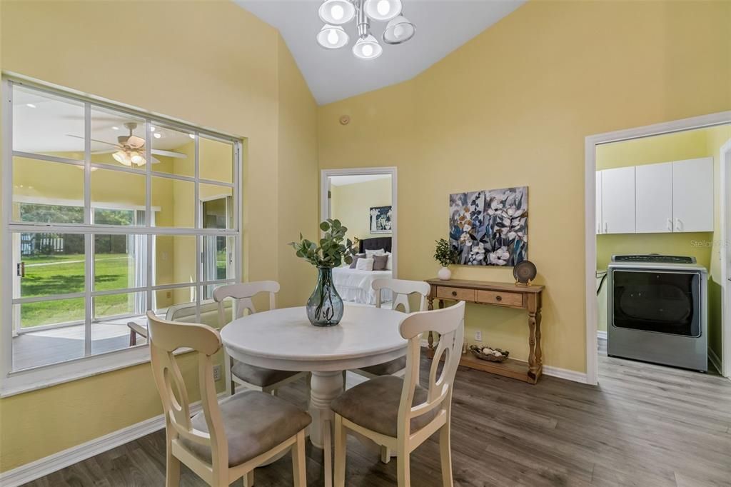 En Venta: $429,000 (3 camas, 2 baños, 2318 Pies cuadrados)