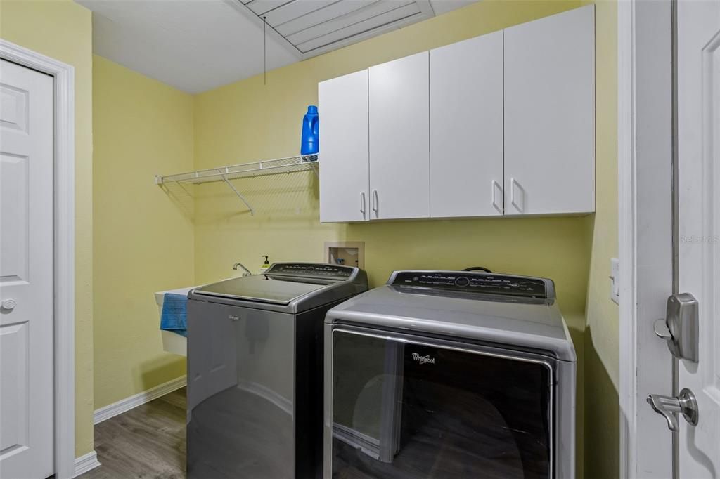 En Venta: $429,000 (3 camas, 2 baños, 2318 Pies cuadrados)
