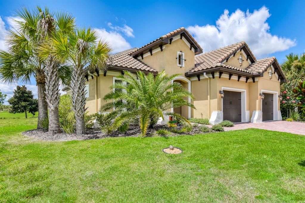 На продажу: $829,500 (3 спален, 2 ванн, 2341 Квадратных фут)