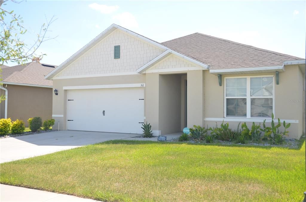 For Rent: $2,000 (3 beds, 2 baths, 1725 Square Feet)