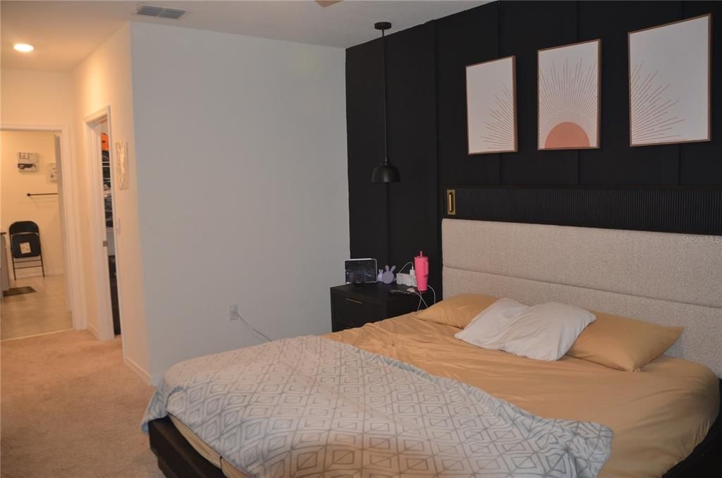 For Rent: $2,000 (3 beds, 2 baths, 1725 Square Feet)