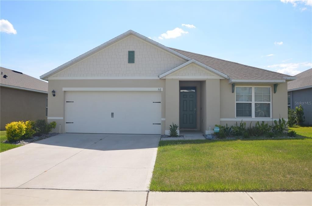 For Rent: $2,000 (3 beds, 2 baths, 1725 Square Feet)