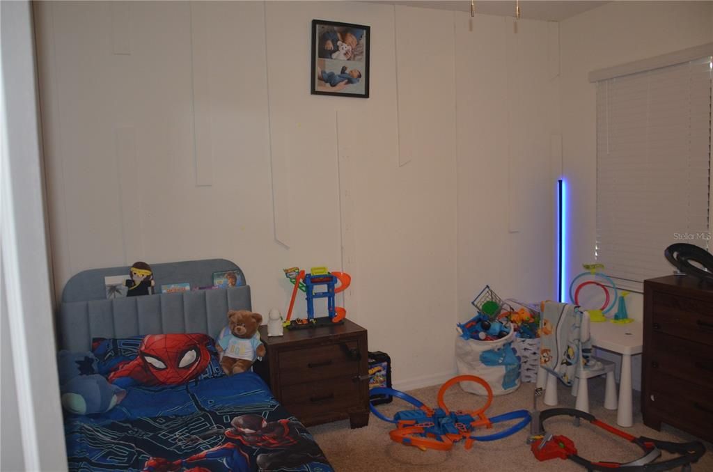 For Rent: $2,000 (3 beds, 2 baths, 1725 Square Feet)