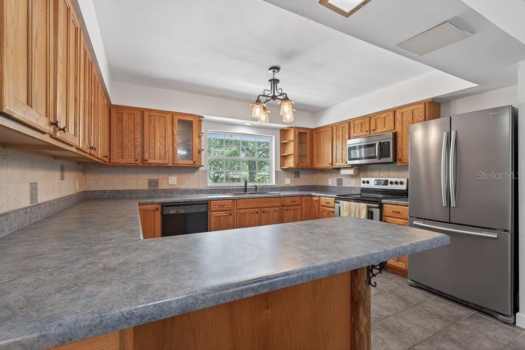 En Venta: $575,000 (3 camas, 2 baños, 1762 Pies cuadrados)