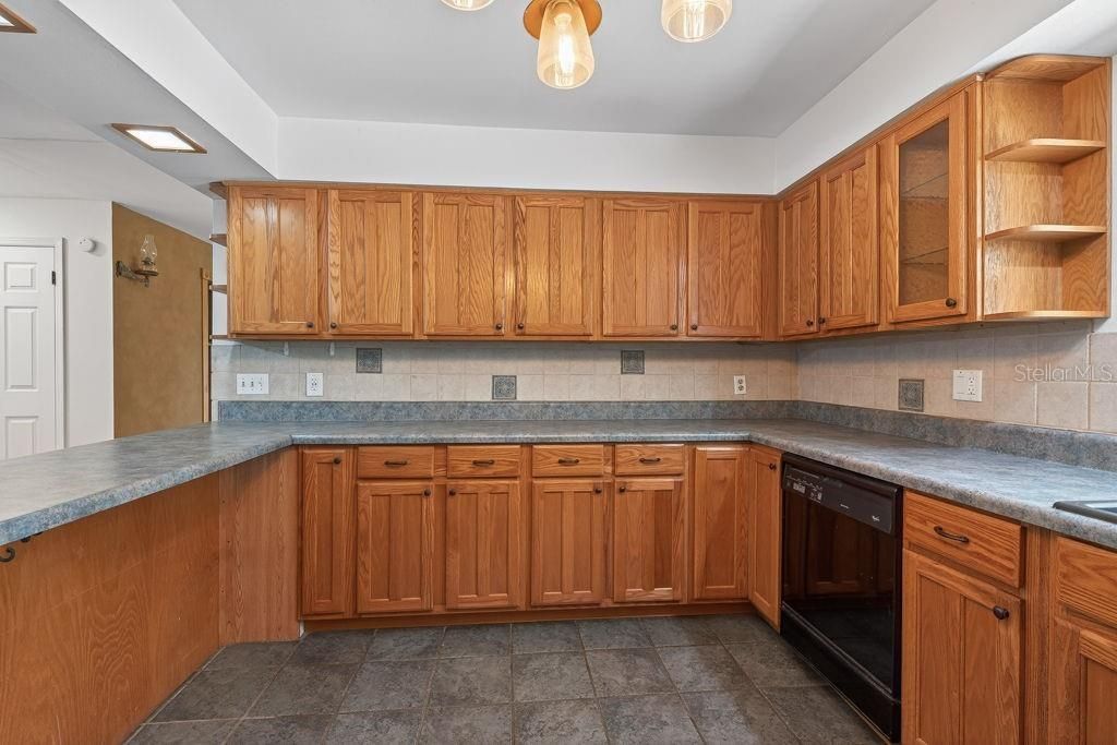 En Venta: $575,000 (3 camas, 2 baños, 1762 Pies cuadrados)