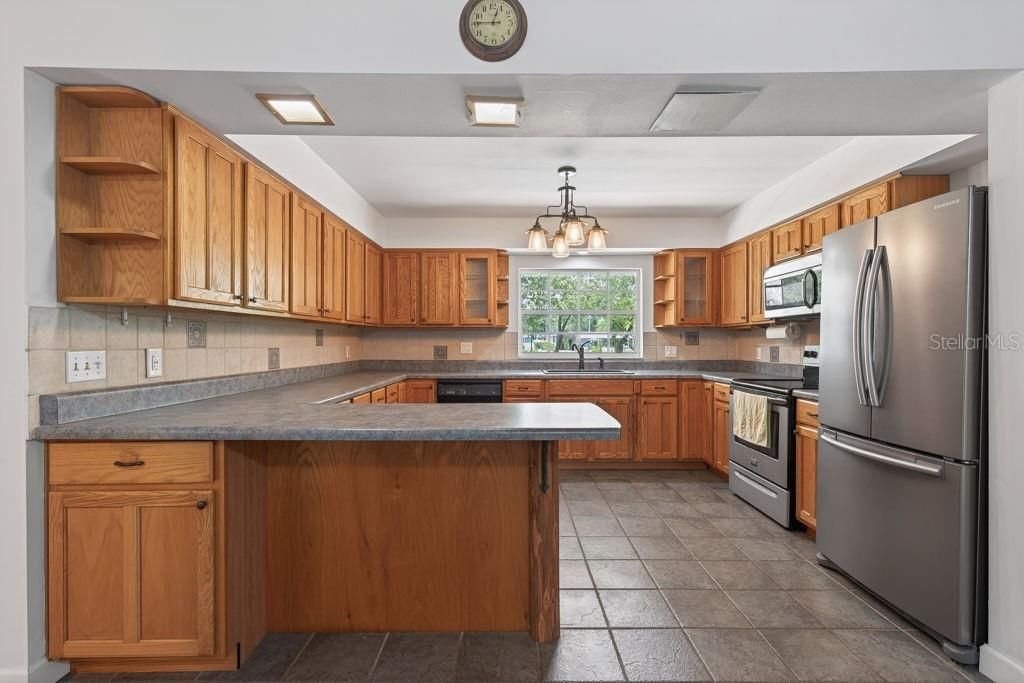 En Venta: $575,000 (3 camas, 2 baños, 1762 Pies cuadrados)