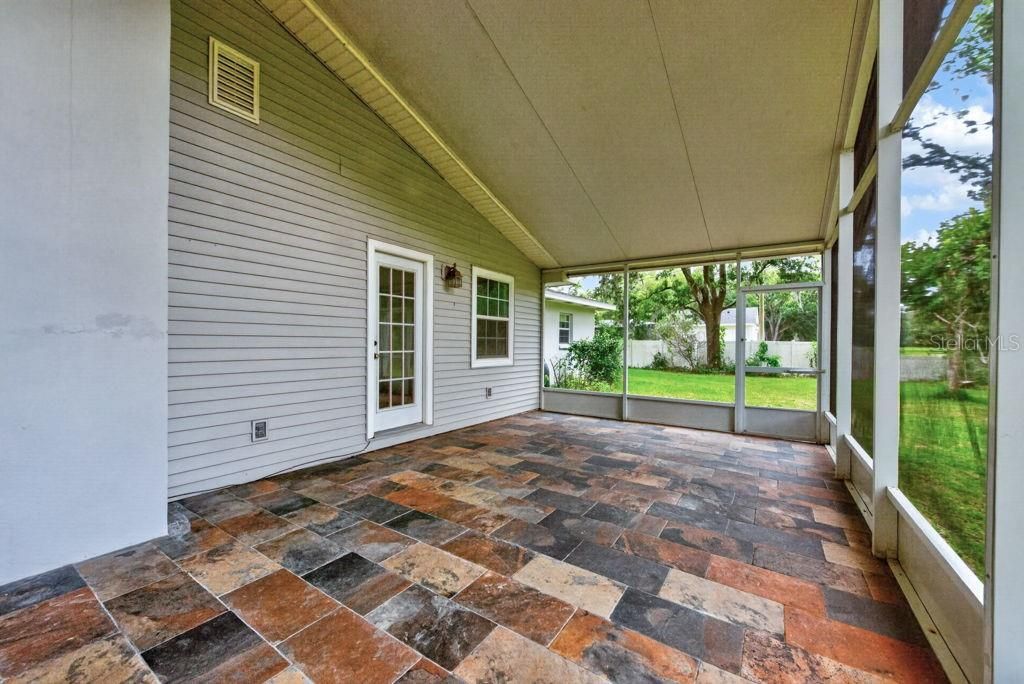 En Venta: $575,000 (3 camas, 2 baños, 1762 Pies cuadrados)