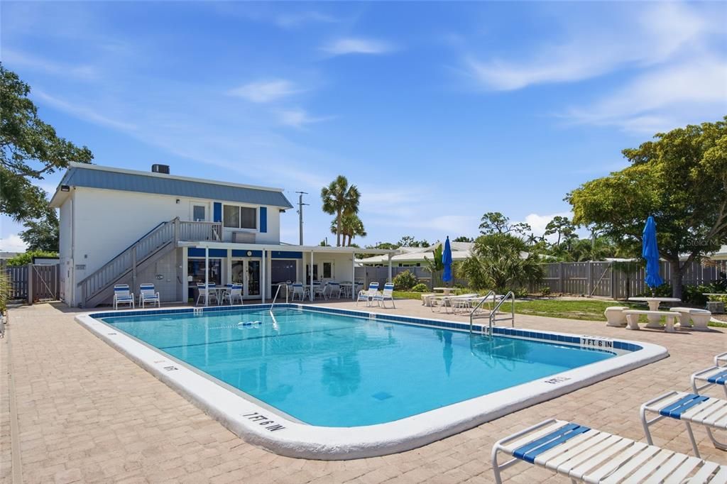 For Sale: $439,900 (2 beds, 2 baths, 1260 Square Feet)